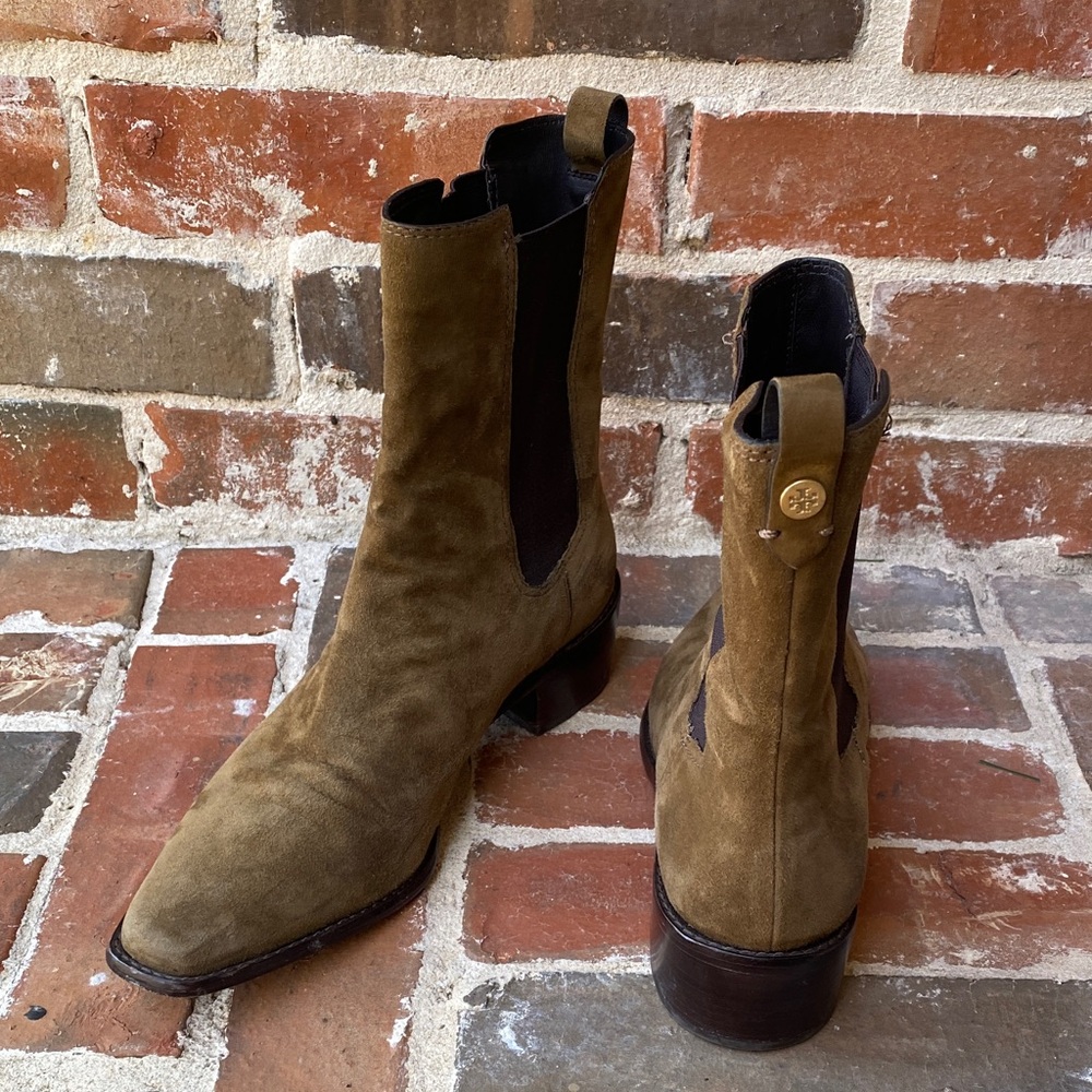 Tory Burch Suede Medallion Chelsea Boots Retail $500